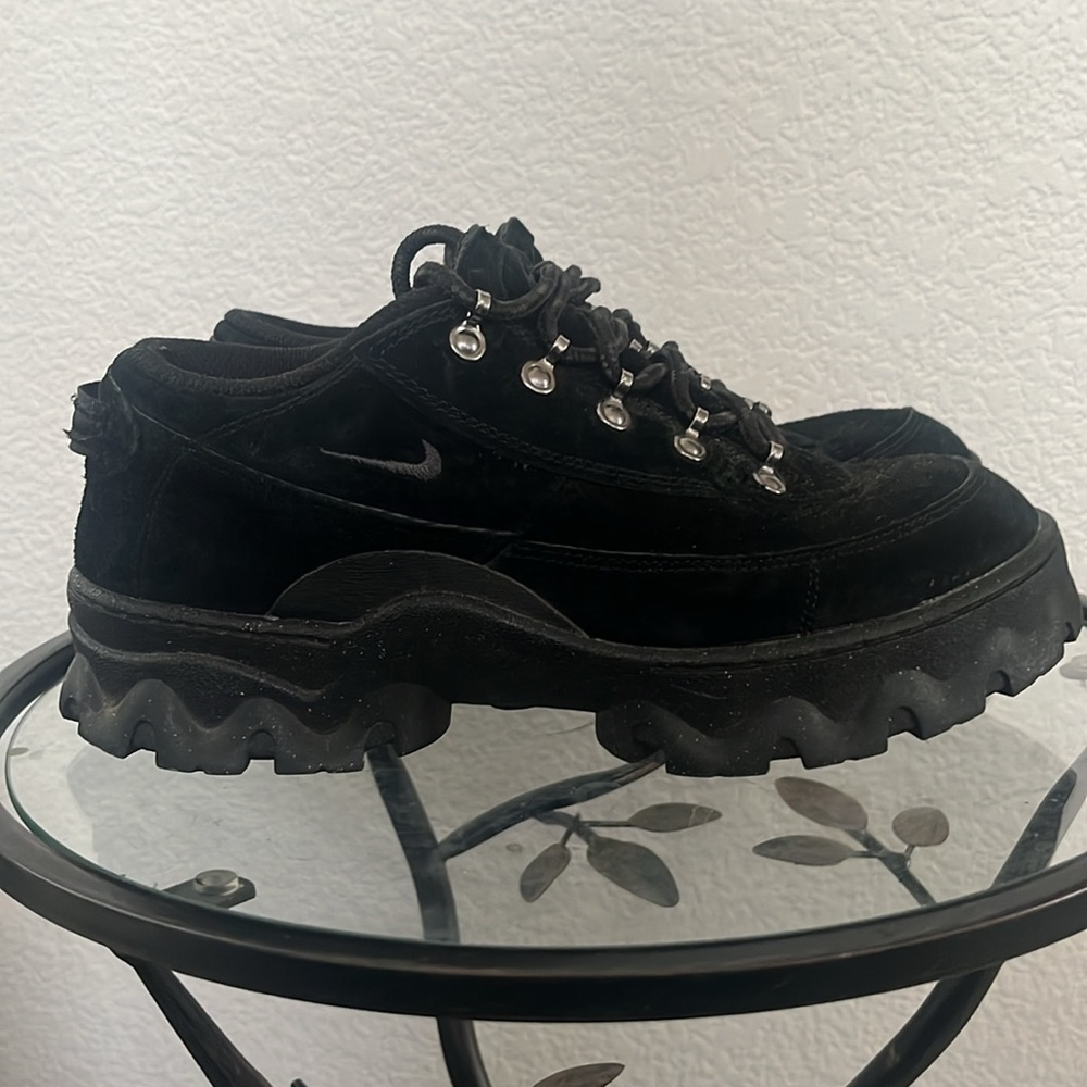 Nike Lahar sneakers